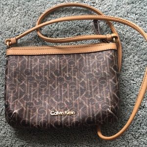 Calvin Klein Signature Leather Small Crossbody
